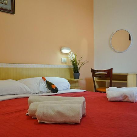 Hotel Malibu Mare Rimini Luaran gambar