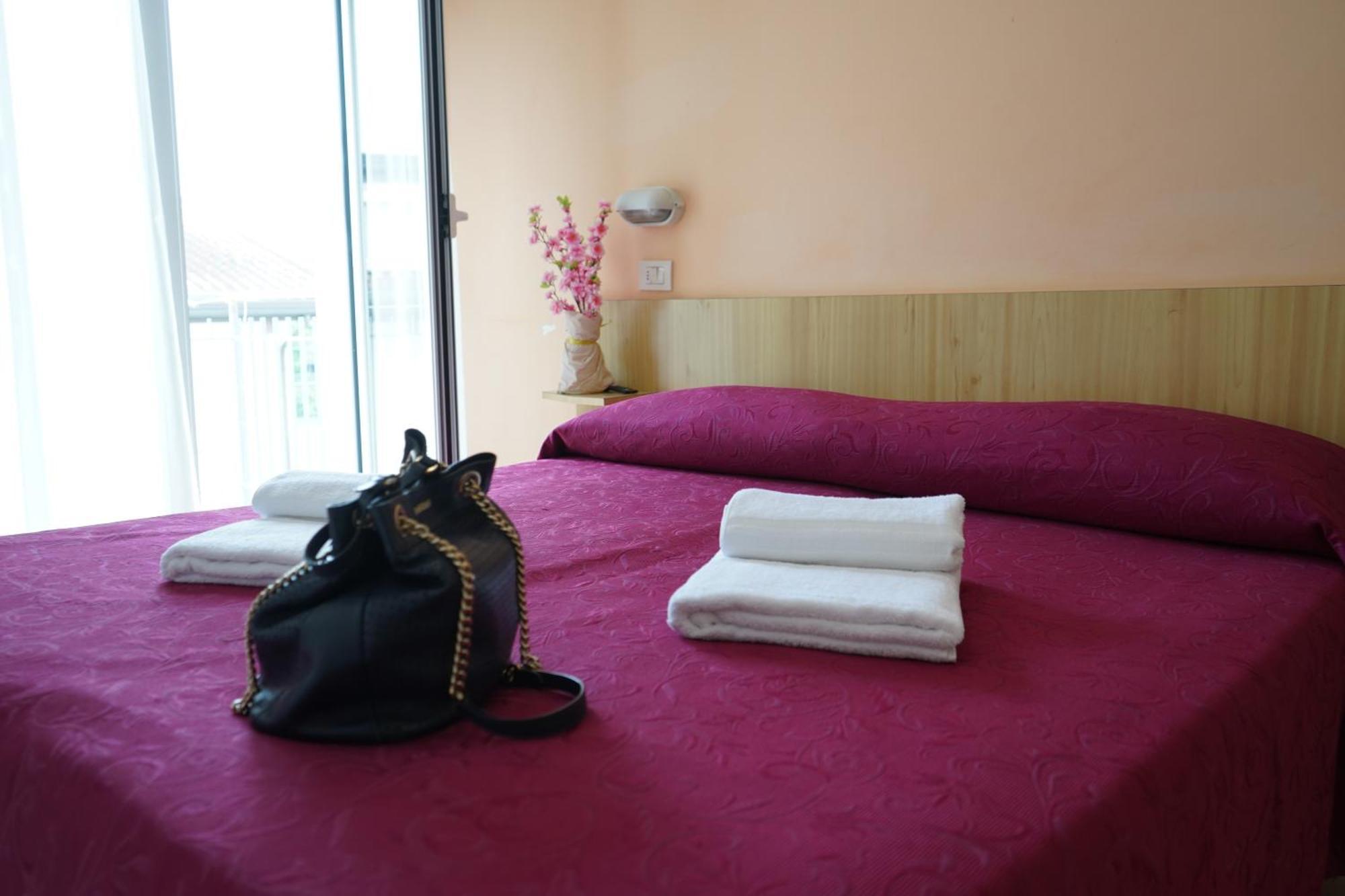 Hotel Malibu Mare Rimini Luaran gambar