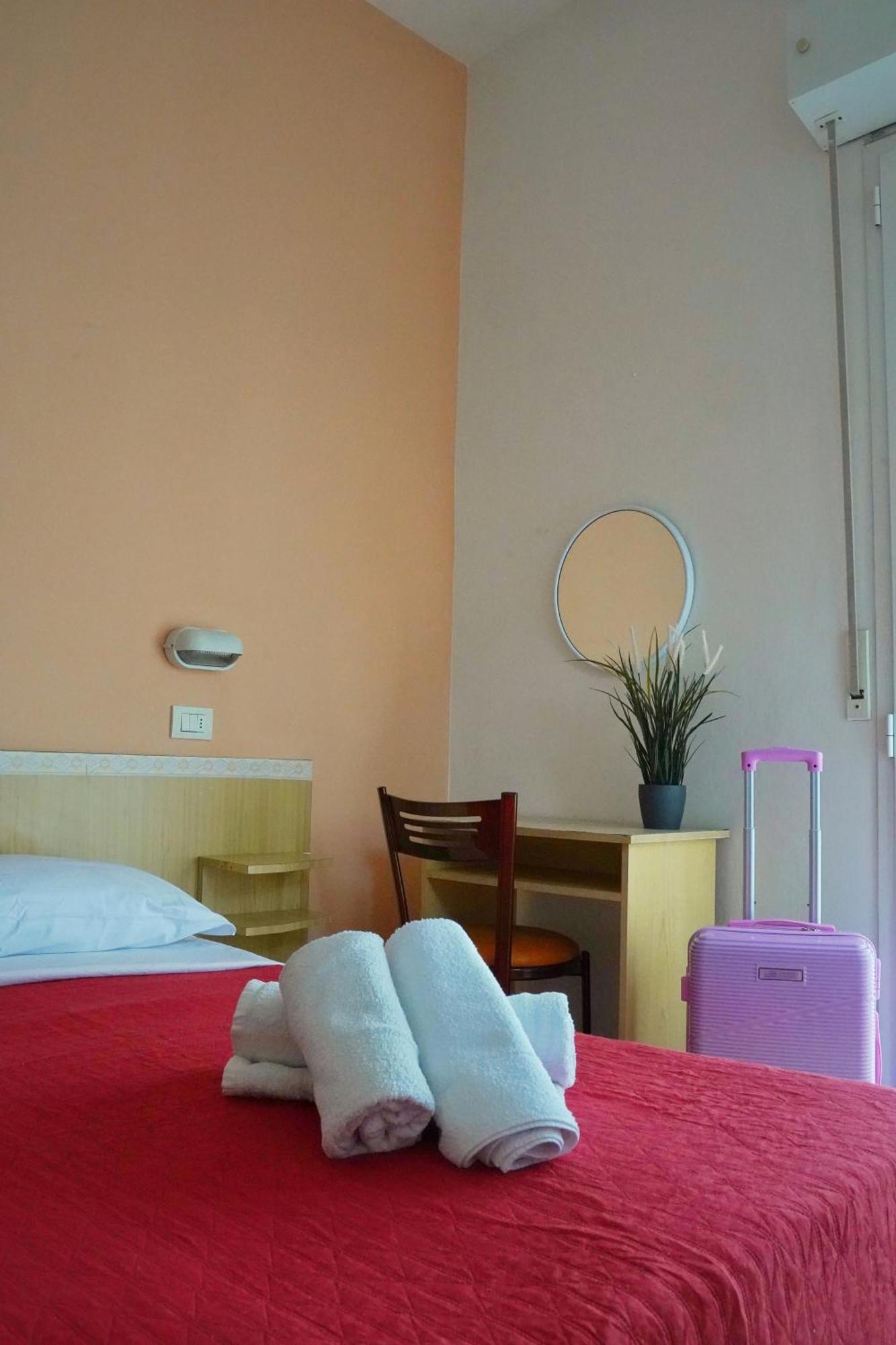 Hotel Malibu Mare Rimini Luaran gambar