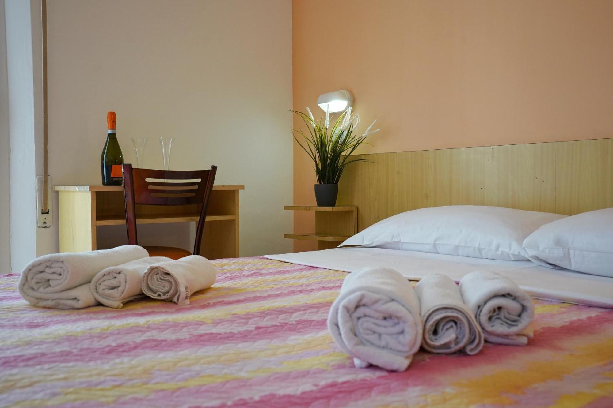 Hotel Malibu Mare Rimini Luaran gambar