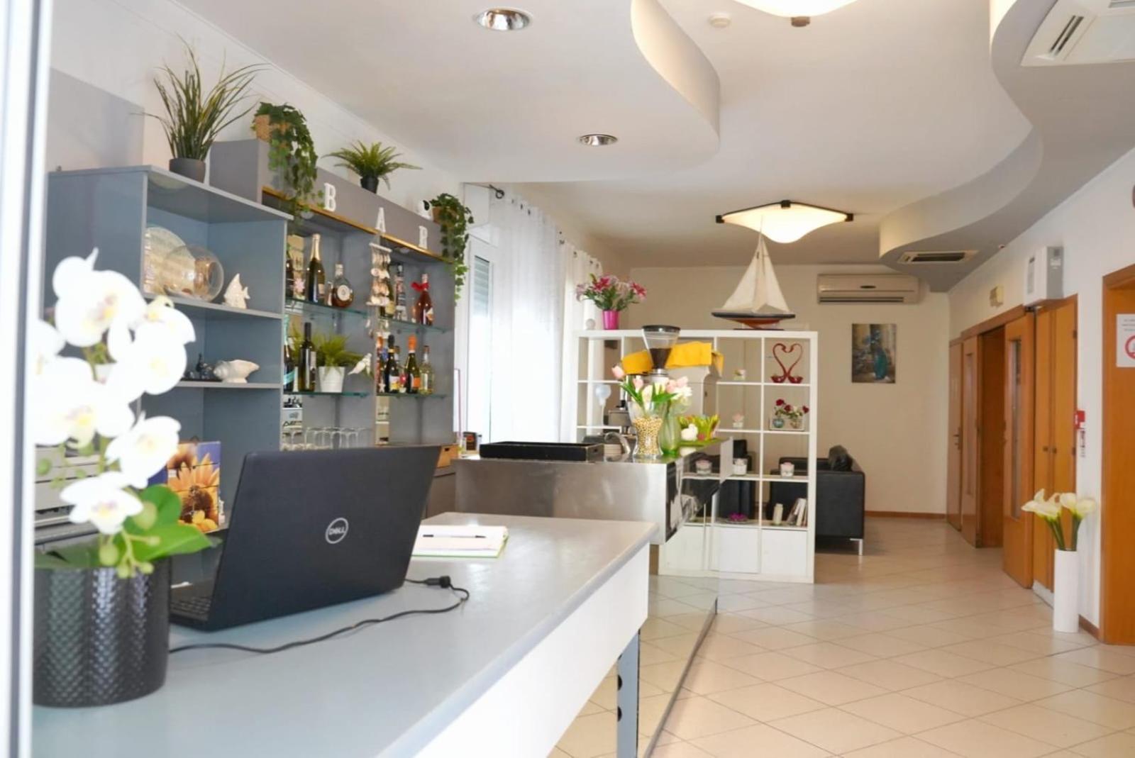 Hotel Malibu Mare Rimini Luaran gambar