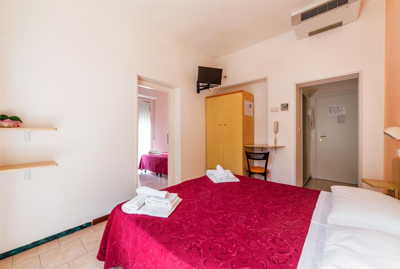 Hotel Malibu Mare Rimini Luaran gambar